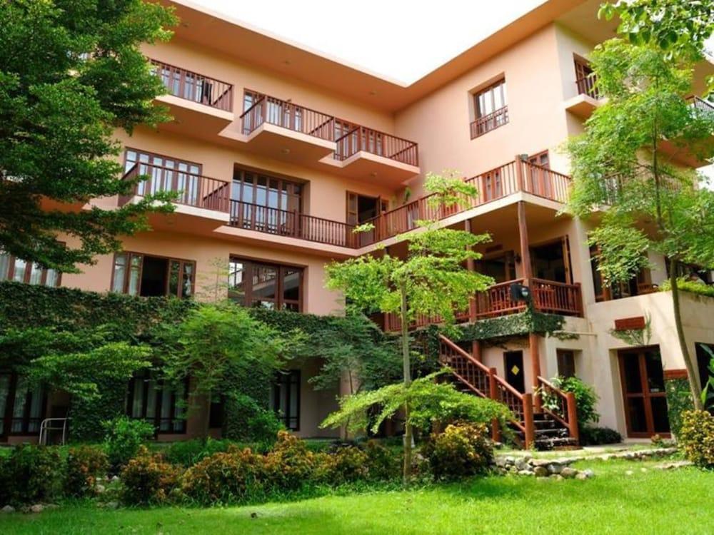 Riverhouse-The Teak House Mae Sariang Exterior photo
