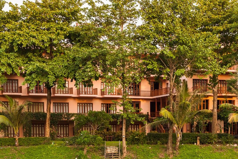 Riverhouse-The Teak House Mae Sariang Exterior photo