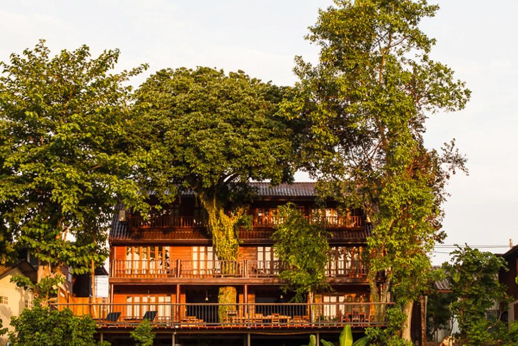 Riverhouse-The Teak House Mae Sariang Exterior photo