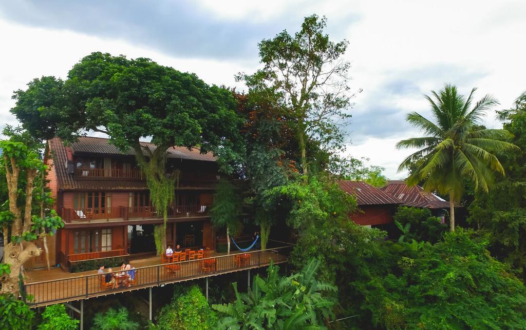 Riverhouse-The Teak House Mae Sariang Exterior photo