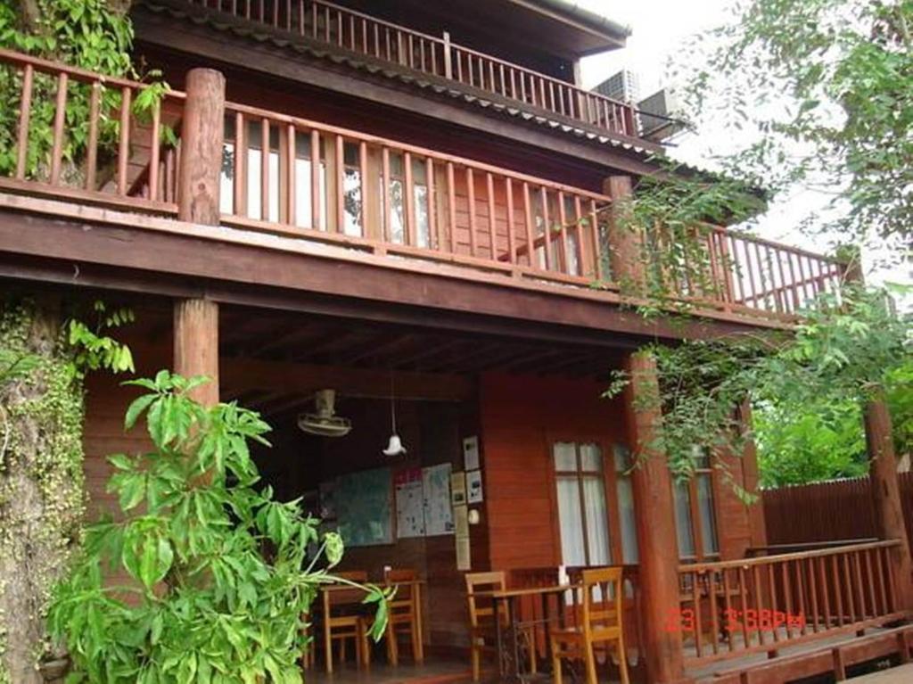 Riverhouse-The Teak House Mae Sariang Exterior photo